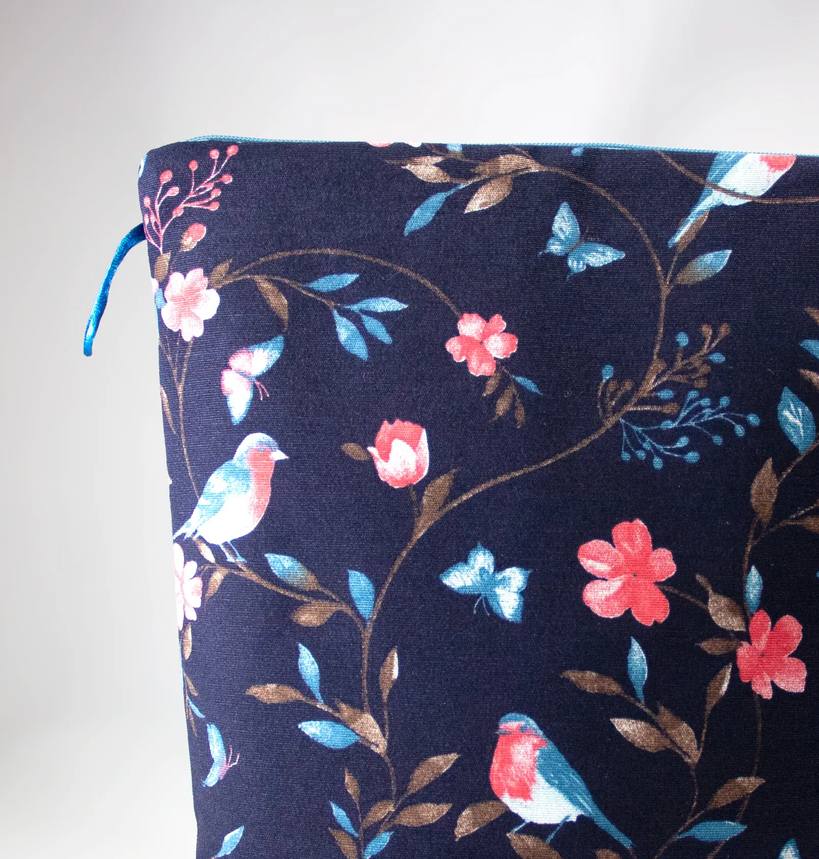 Zipper Bird  Bullfinch Navy Blue XL Croped Front Left.webp