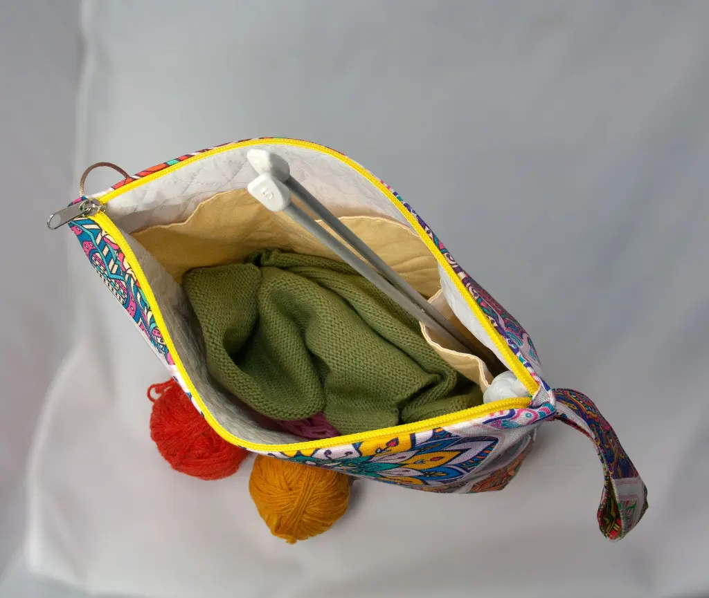 Zipper Mandala Multicolor XL Top 2.webp