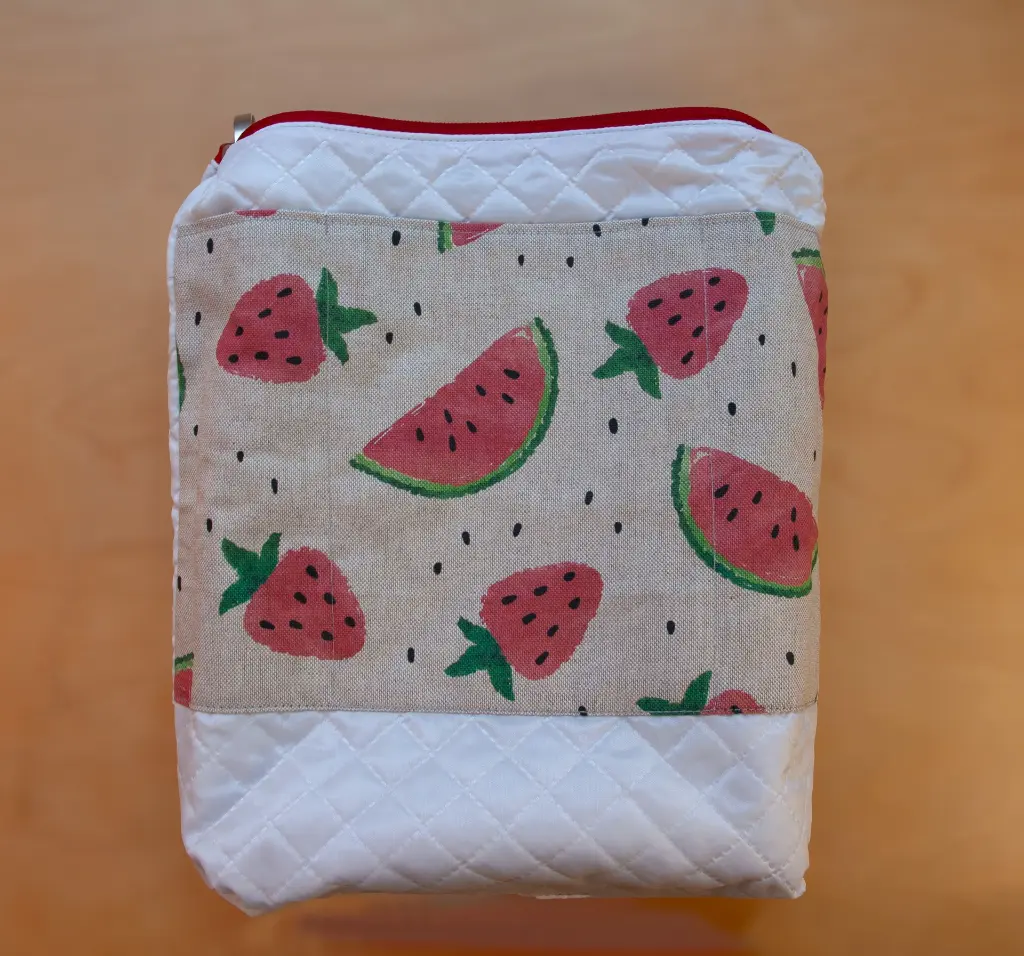 Zipper Wmelon Strawberry XL Inside Out.webp