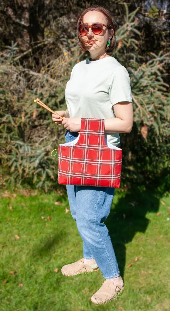 Wrist Plaid Red L with Nadiia 2.webp