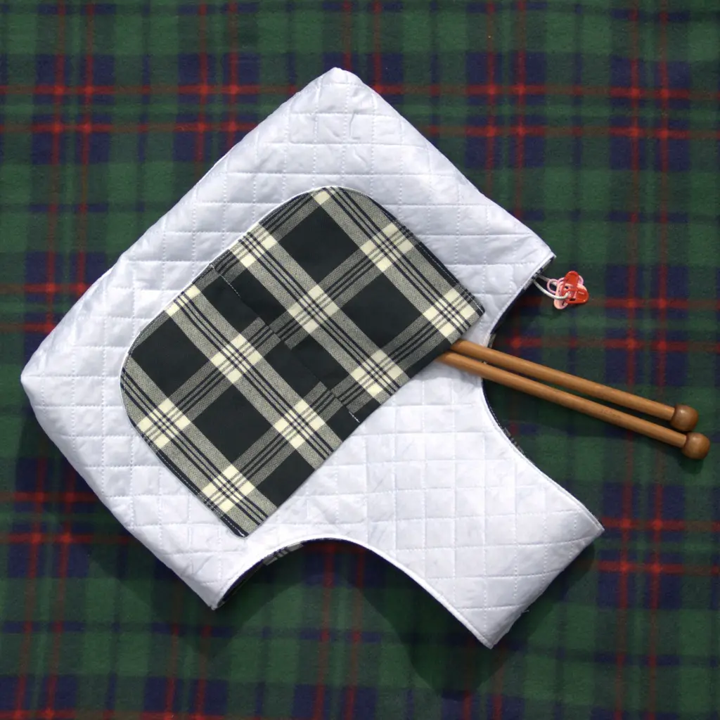 Wrist Plaid Rustikana Black L Another Side.webp