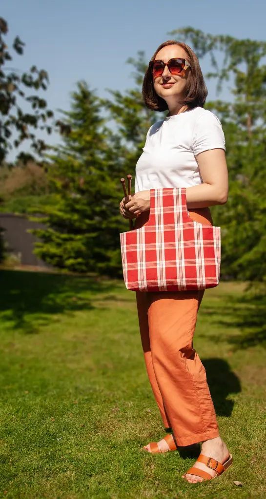 Wrist Plaid Rustikana Red L with Nadiia.webp