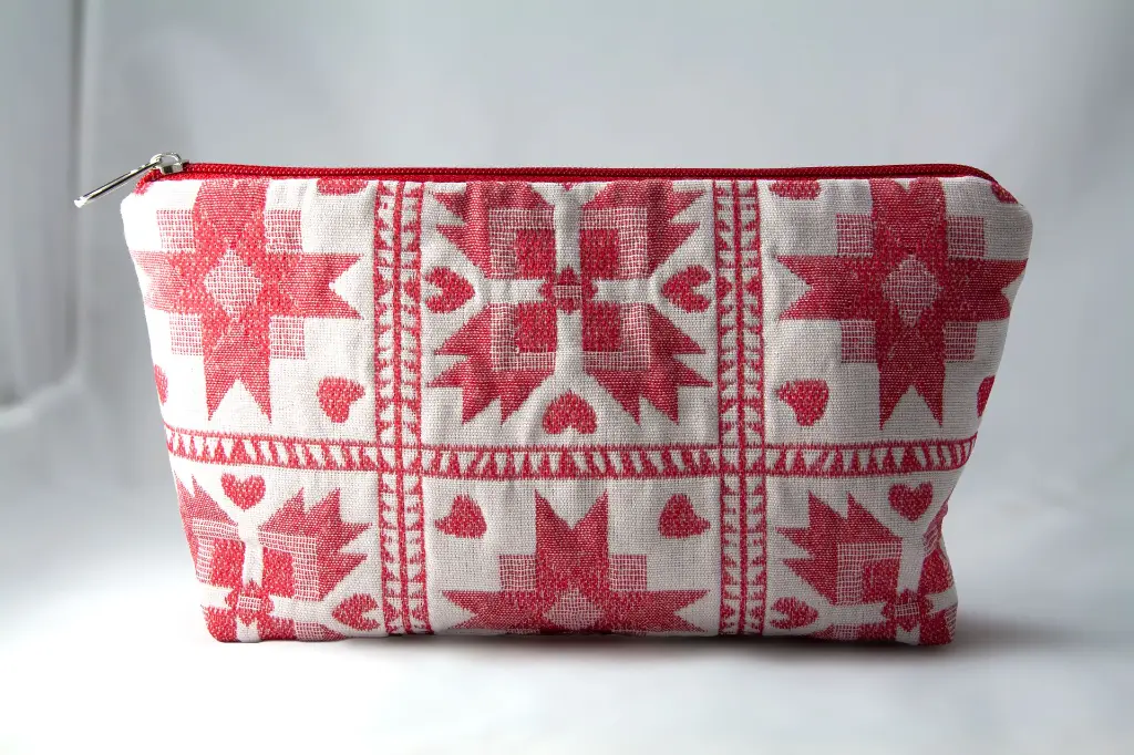 Zipper Notions Pouch Ornament  Red M Front 2 Other Side.webp