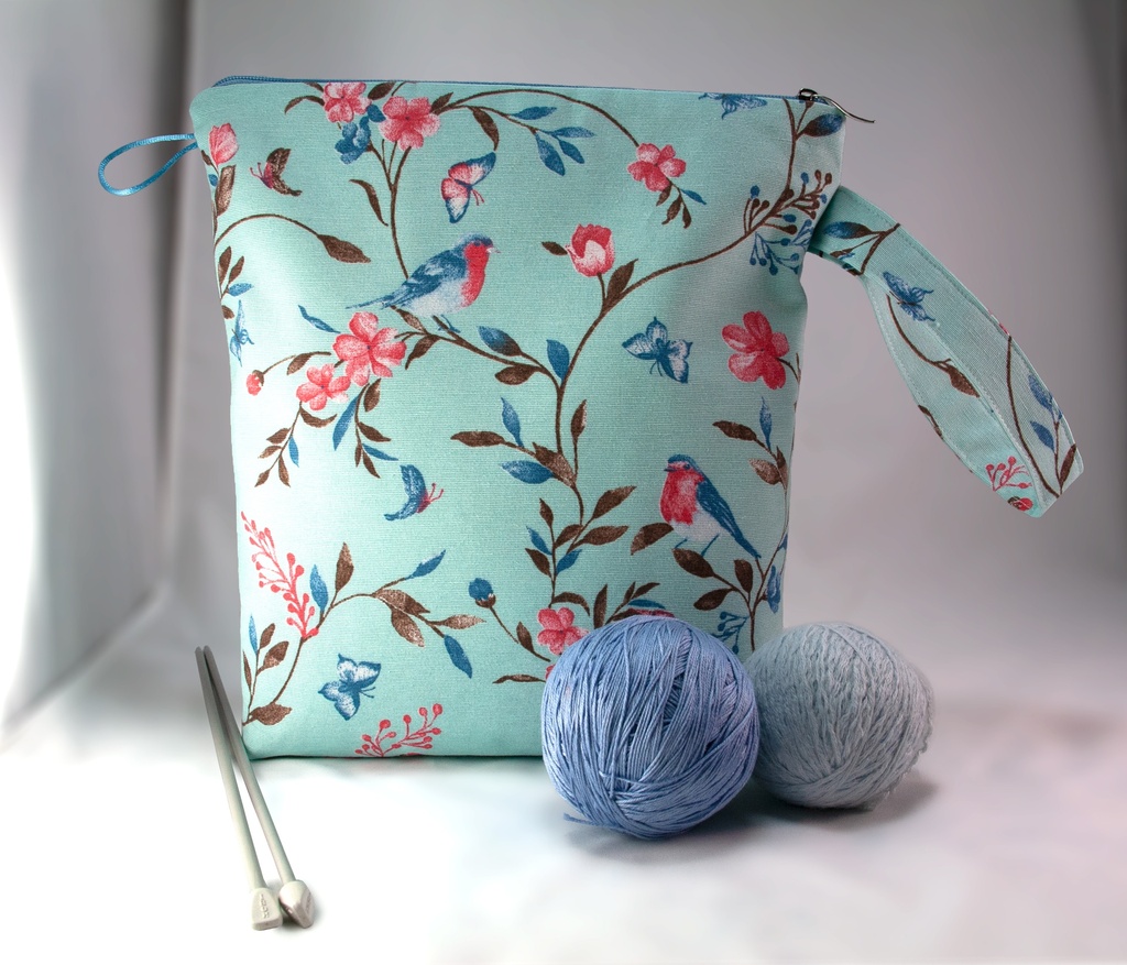 [pbz-bullf-azure-xl] Zipper Bird  Bullfinch Azure XL