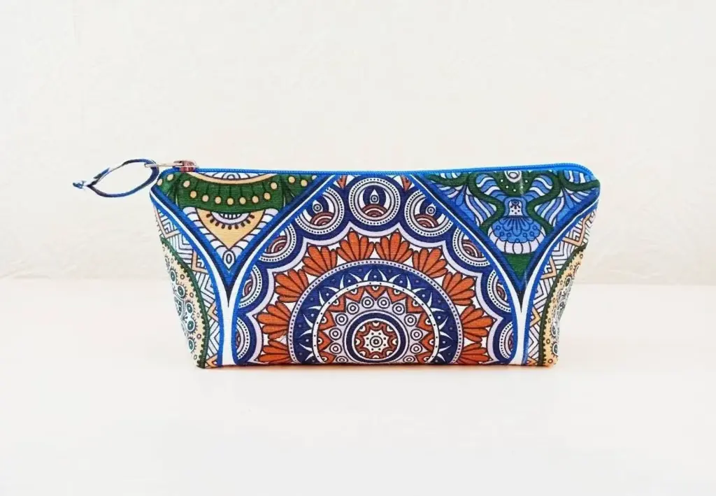 [npz-mand-blue-m] Zipper Notions Pouch Mandala Blue
