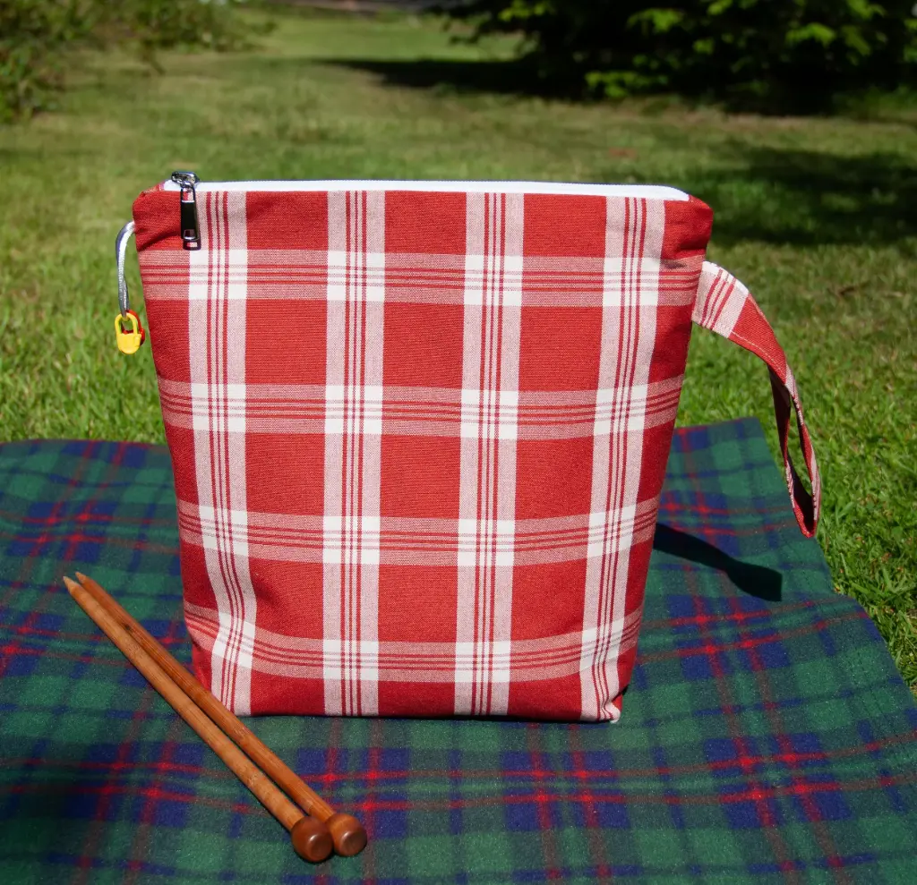 [pbz-plaid-rust-red-xl] Zipper Plaid Rustikana Red XL